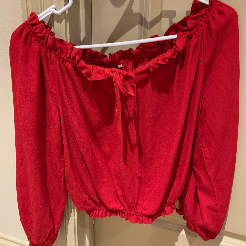 Cropped Red Shirt